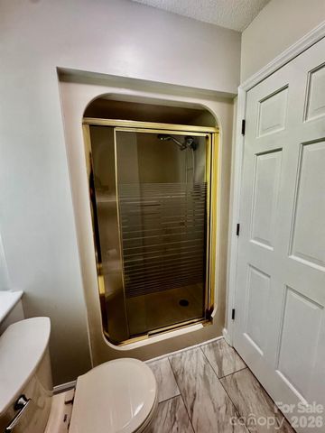 204 Brentwood Drive, Maiden, NC 28650