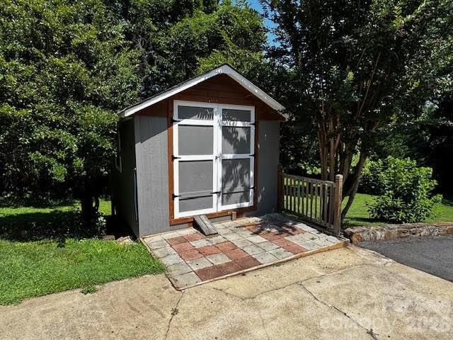 204 Brentwood Drive, Maiden, NC 28650