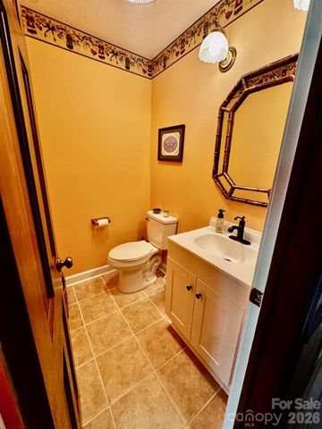 204 Brentwood Drive, Maiden, NC 28650