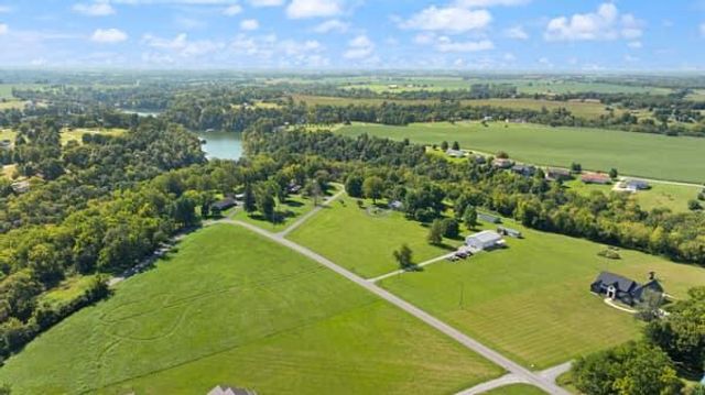 272 Mallard Cove, Harrodsburg, KY 40330
