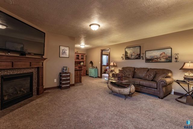 7816 W Kelsey Cir Circle, Sioux Falls, SD 57106