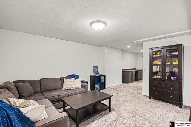 4212 Longview Street, Bellevue, NE 68123