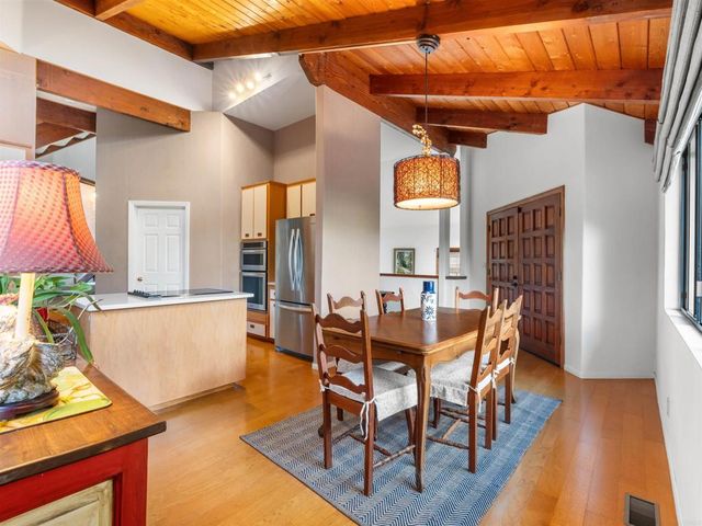 28338 Meadow Glen Way W, Escondido, CA 92026
