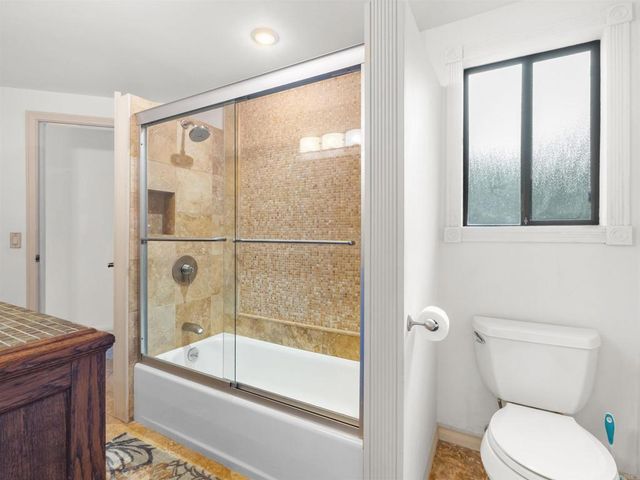 28338 Meadow Glen Way W, Escondido, CA 92026