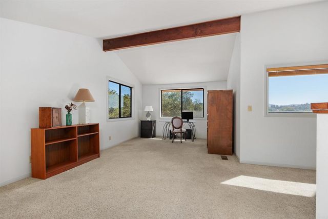 28338 Meadow Glen Way W, Escondido, CA 92026