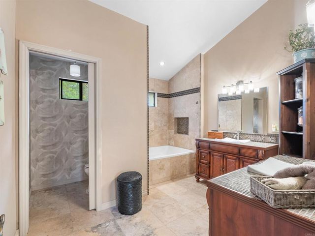 28338 Meadow Glen Way W, Escondido, CA 92026
