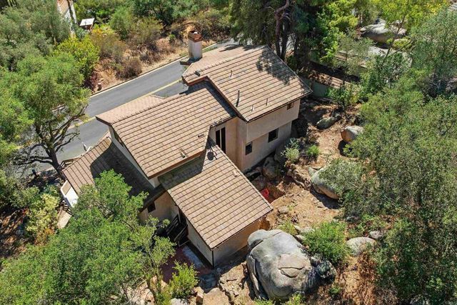 28338 Meadow Glen Way W, Escondido, CA 92026