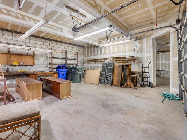 28338 Meadow Glen Way W, Escondido, CA 92026