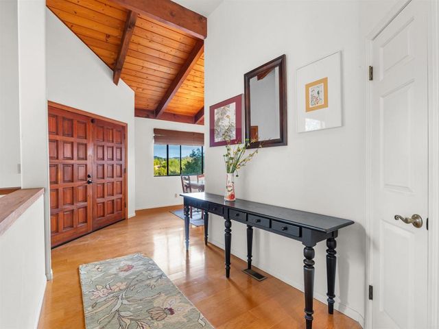 28338 Meadow Glen Way W, Escondido, CA 92026