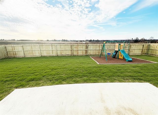 2405 Salmon Street, Pea Ridge, AR 72751