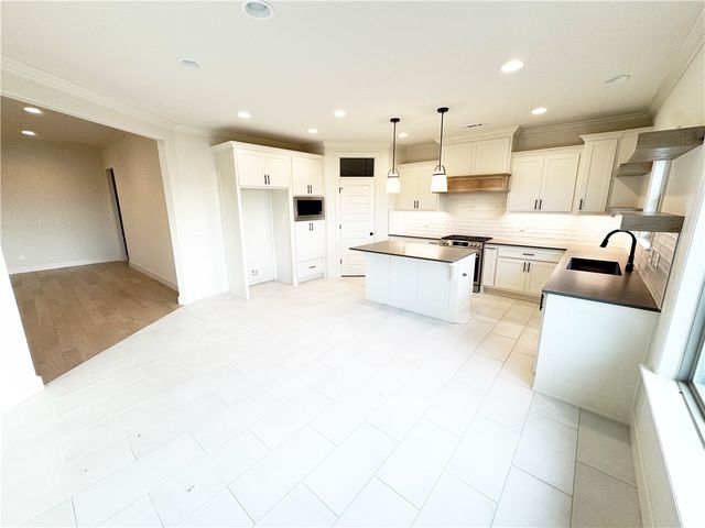 2405 Salmon Street, Pea Ridge, AR 72751