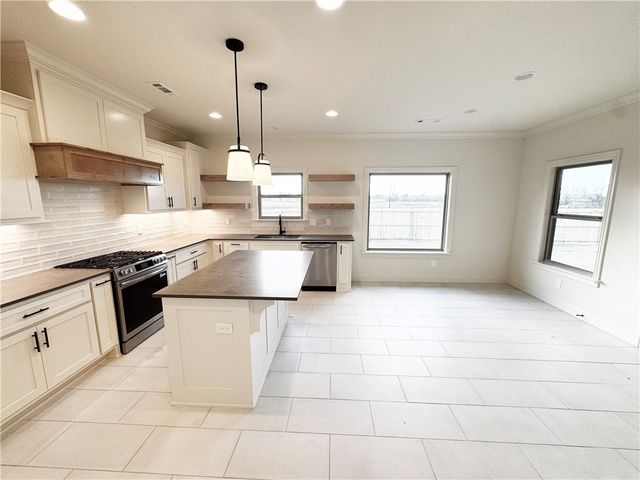 2405 Salmon Street, Pea Ridge, AR 72751