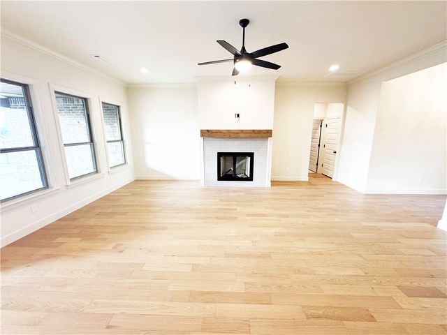 2405 Salmon Street, Pea Ridge, AR 72751