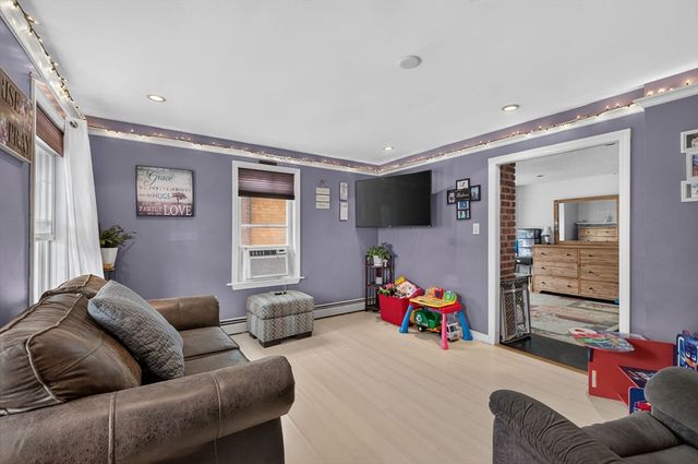 98 Parker St, New Bedford, MA 02740