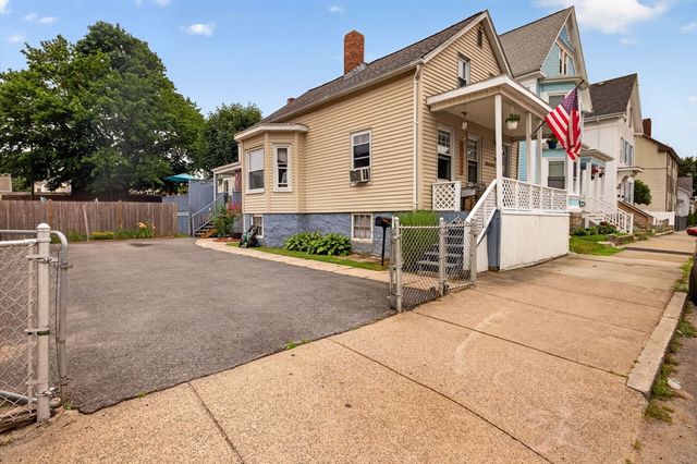 98 Parker St, New Bedford, MA 02740