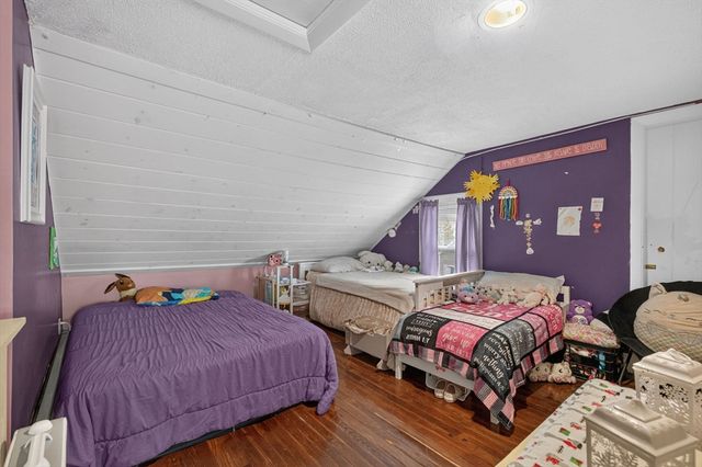 98 Parker St, New Bedford, MA 02740