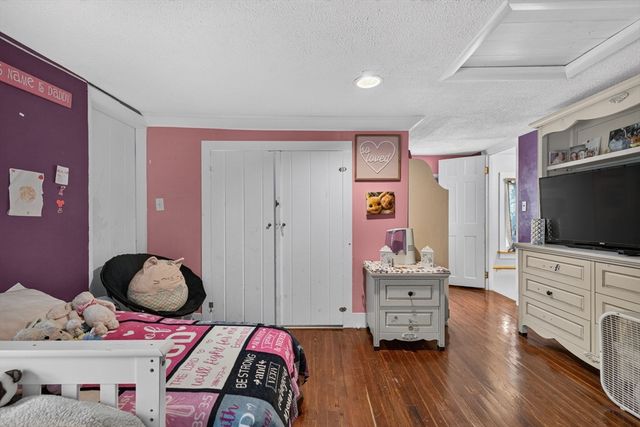 98 Parker St, New Bedford, MA 02740