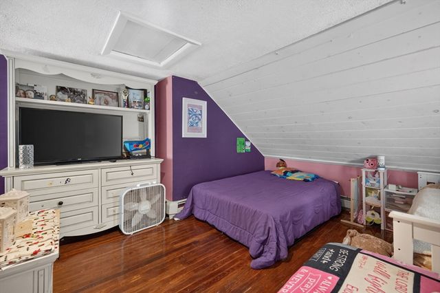 98 Parker St, New Bedford, MA 02740