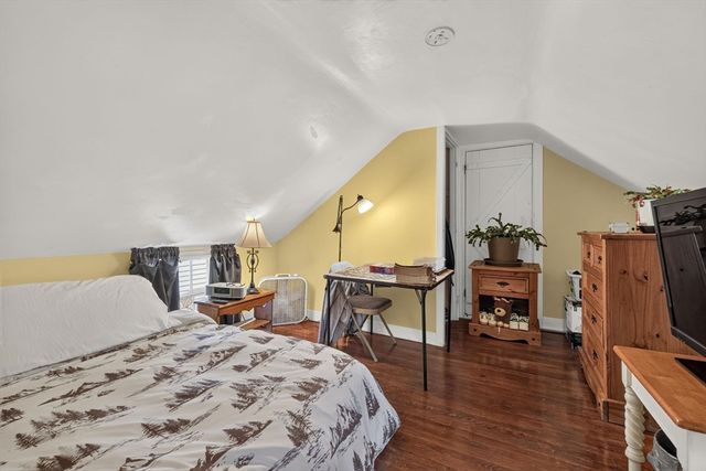 98 Parker St, New Bedford, MA 02740