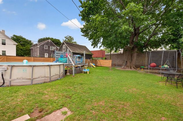 98 Parker St, New Bedford, MA 02740