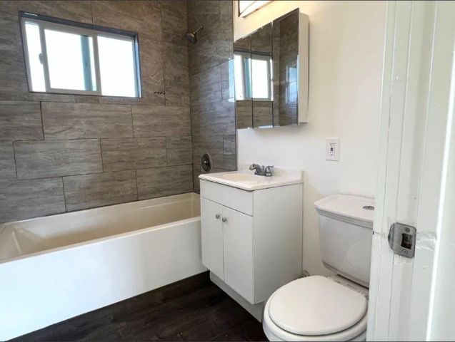 1071 Olive, Long Beach, CA 90813