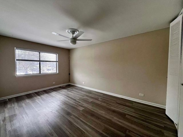 7333 Winthrop Way 10, Downers Grove, IL 60516