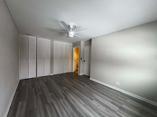 7333 Winthrop Way 10, Downers Grove, IL 60516