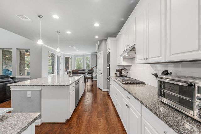4229 Valley Oaks DR, Leander, TX 78641