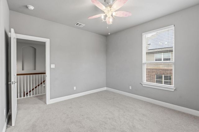 4229 Valley Oaks DR, Leander, TX 78641