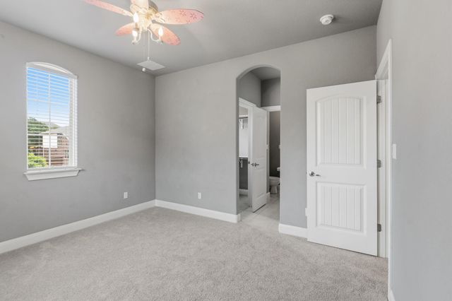4229 Valley Oaks DR, Leander, TX 78641