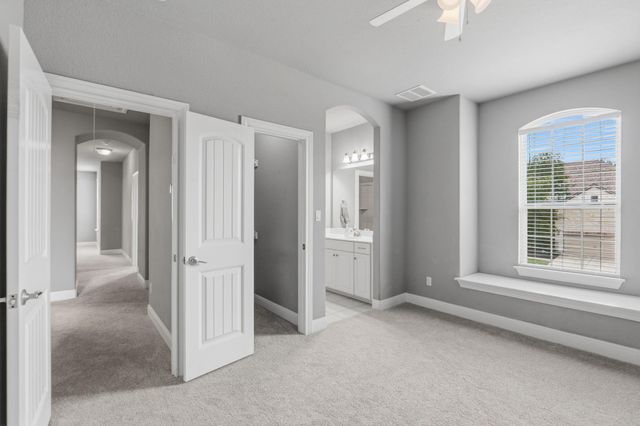 4229 Valley Oaks DR, Leander, TX 78641