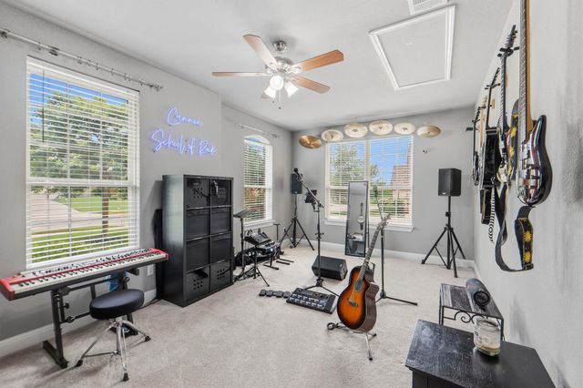 4229 Valley Oaks DR, Leander, TX 78641