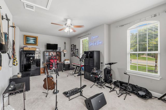 4229 Valley Oaks DR, Leander, TX 78641