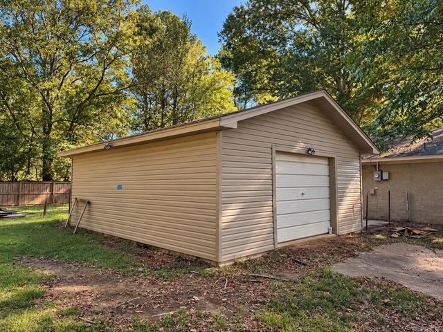 28 Meadowbrook, Conway, AR 72032