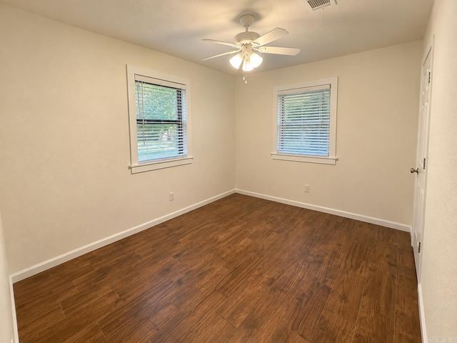 28 Meadowbrook, Conway, AR 72032