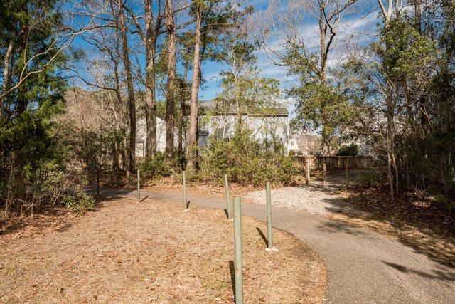 1905 Bristle Pine Court, Mount Pleasant, SC 29466