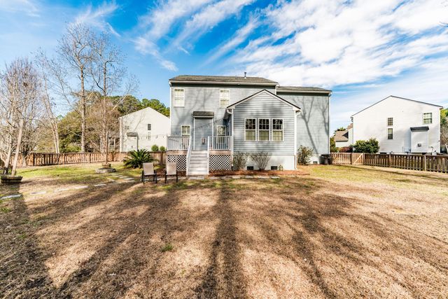 1905 Bristle Pine Court, Mount Pleasant, SC 29466