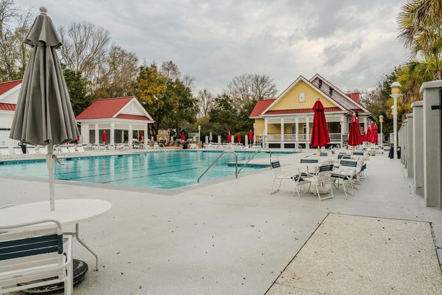 1905 Bristle Pine Court, Mount Pleasant, SC 29466