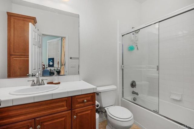 2653 Fallsview Rd, San Marcos, CA 92078