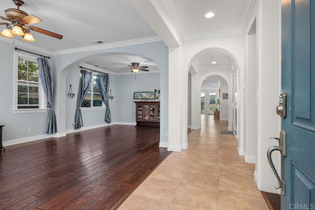 2653 Fallsview Rd, San Marcos, CA 92078