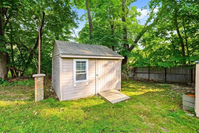 4 Orchard Dr, North Reading, MA 01864