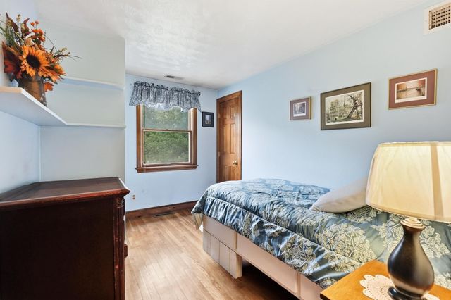 4 Orchard Dr, North Reading, MA 01864