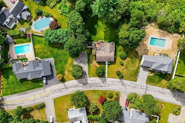 4 Orchard Dr, North Reading, MA 01864