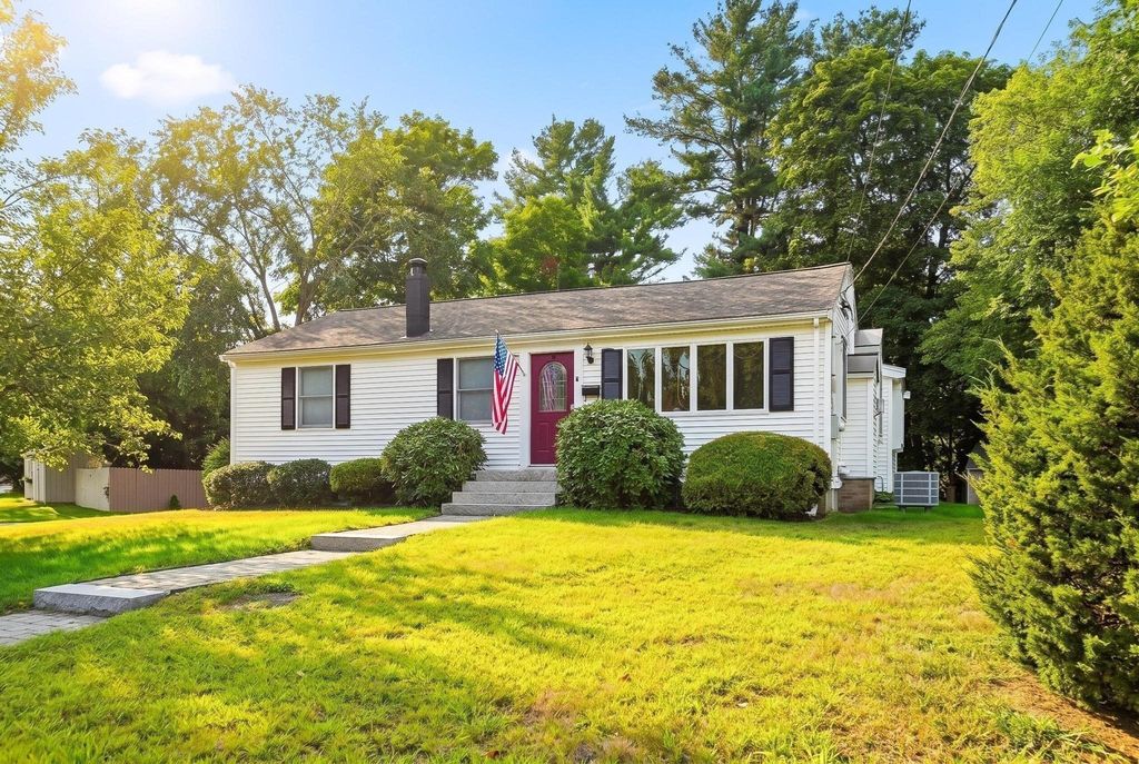 4 Orchard Dr, North Reading, MA 01864
