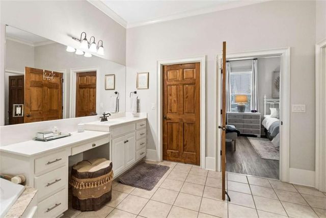 807 Clubside Court, Monroe, GA 30655
