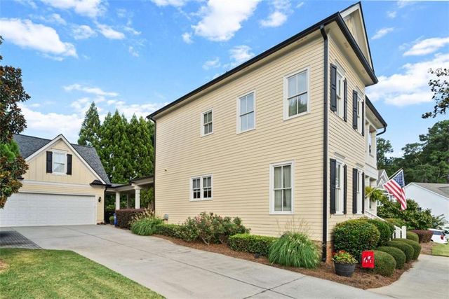 807 Clubside Court, Monroe, GA 30655