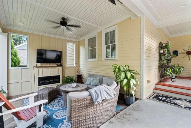807 Clubside Court, Monroe, GA 30655