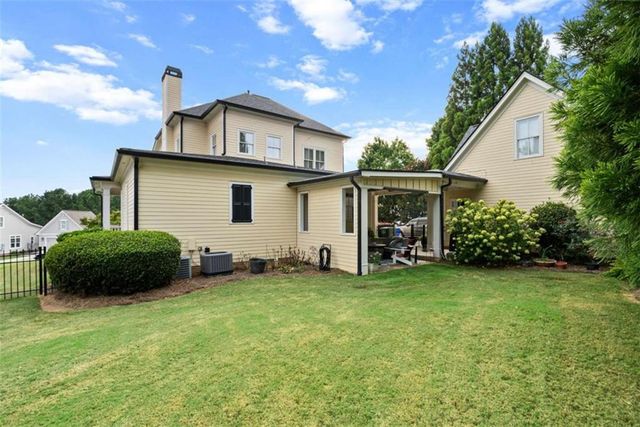 807 Clubside Court, Monroe, GA 30655