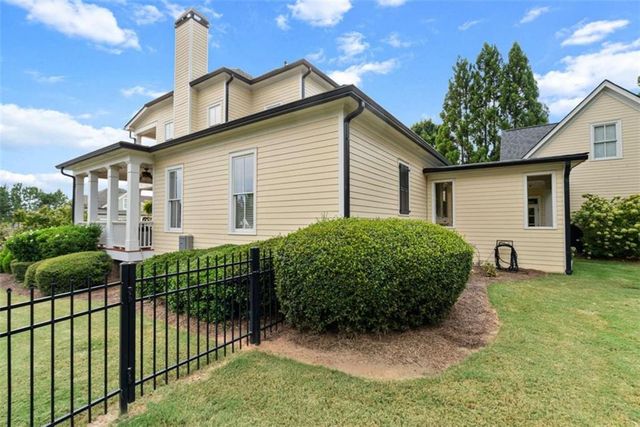 807 Clubside Court, Monroe, GA 30655