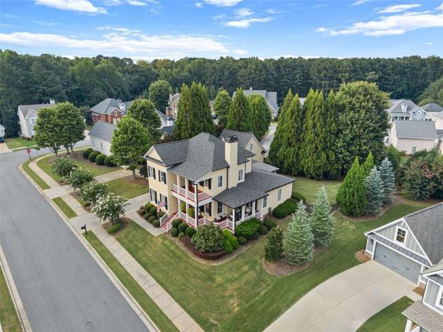 807 Clubside Court, Monroe, GA 30655